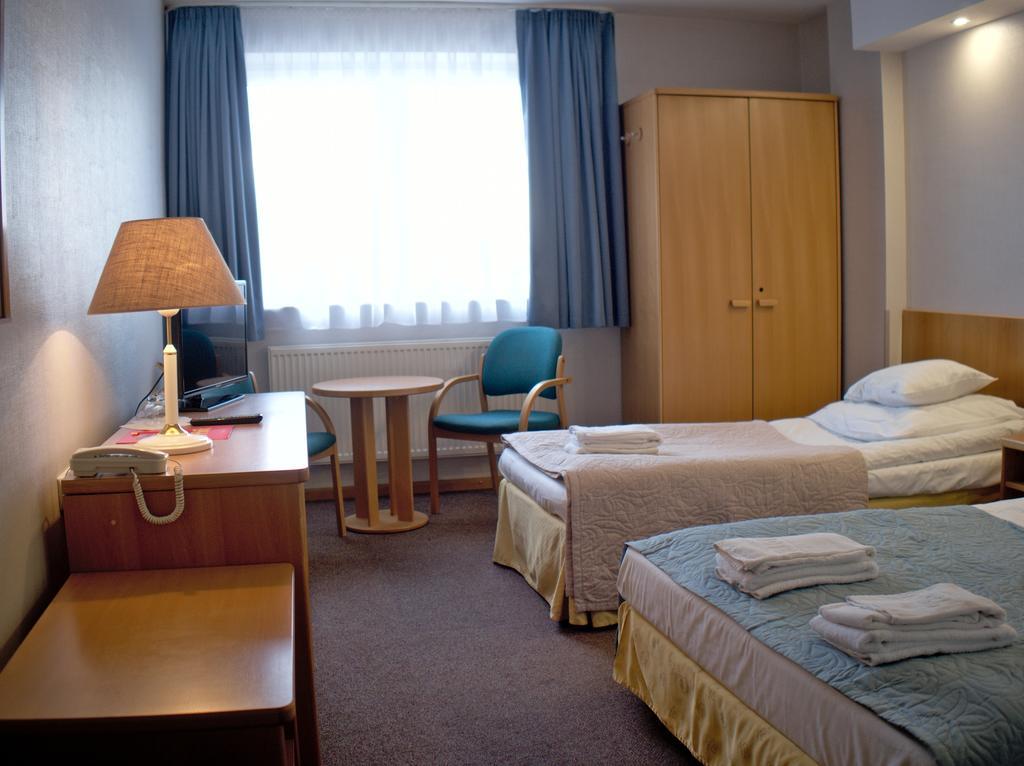 Hotel Orlik Płońsk Zimmer foto