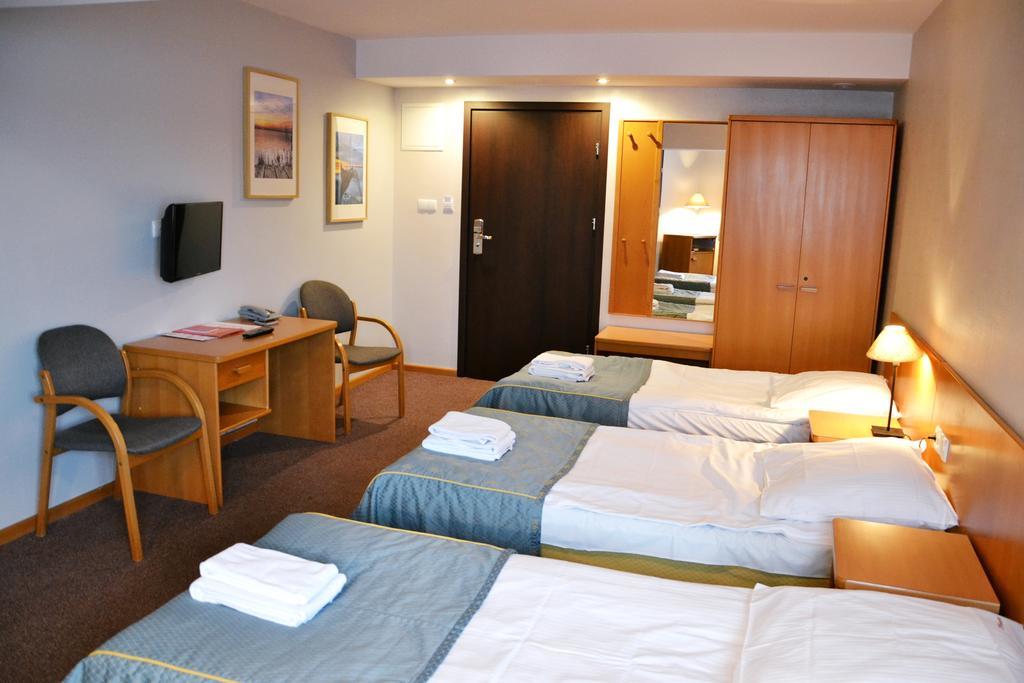 Hotel Orlik Płońsk Zimmer foto